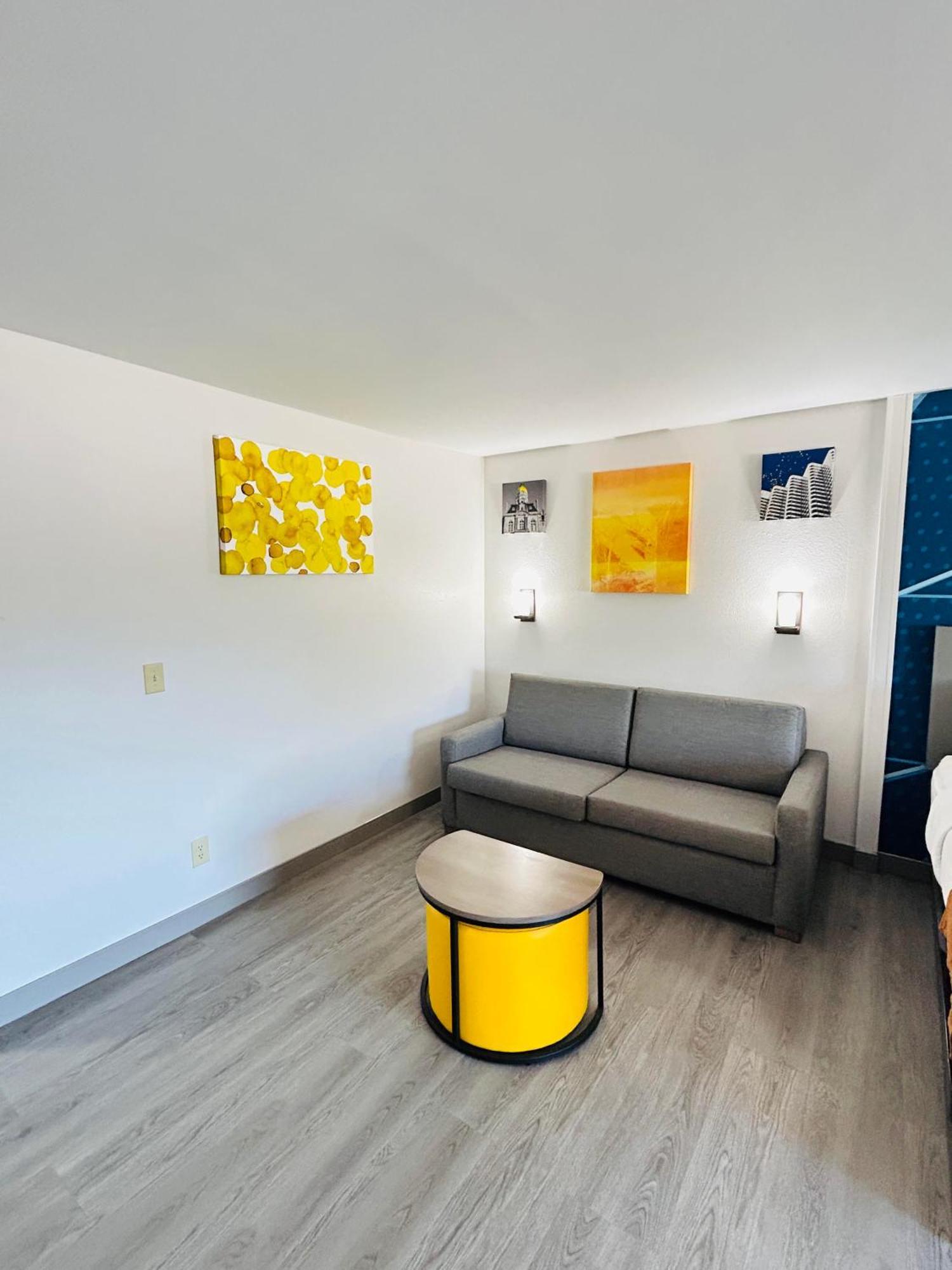 Comfort Suites Terre Haute University Area Ngoại thất bức ảnh